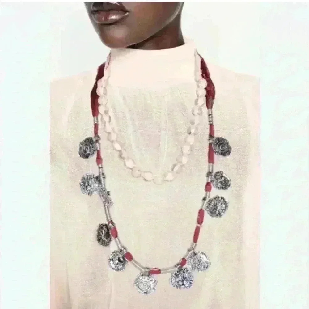 Zara PACK OF 2 WOVEN NECKLACES WITH METAL PIECES - Picture 2 of 5